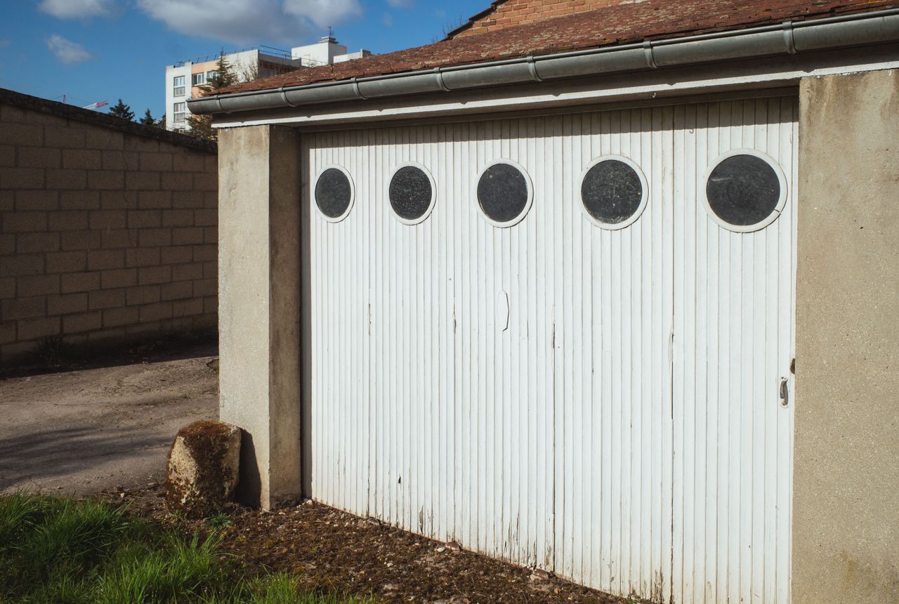 Garage door service in Lexington, KY